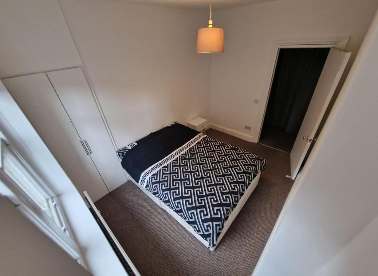 Private Double Bedroom In King'S Cross St Pancras لندن المظهر الخارجي الصورة
